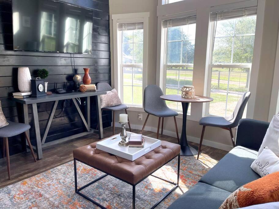 Pet Friendly Tiny House Rental With New Access To Guadalupe River Nbtx New Braunfels Εξωτερικό φωτογραφία