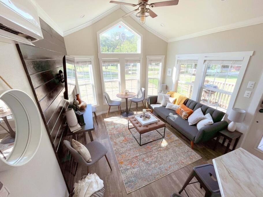 Pet Friendly Tiny House Rental With New Access To Guadalupe River Nbtx New Braunfels Εξωτερικό φωτογραφία