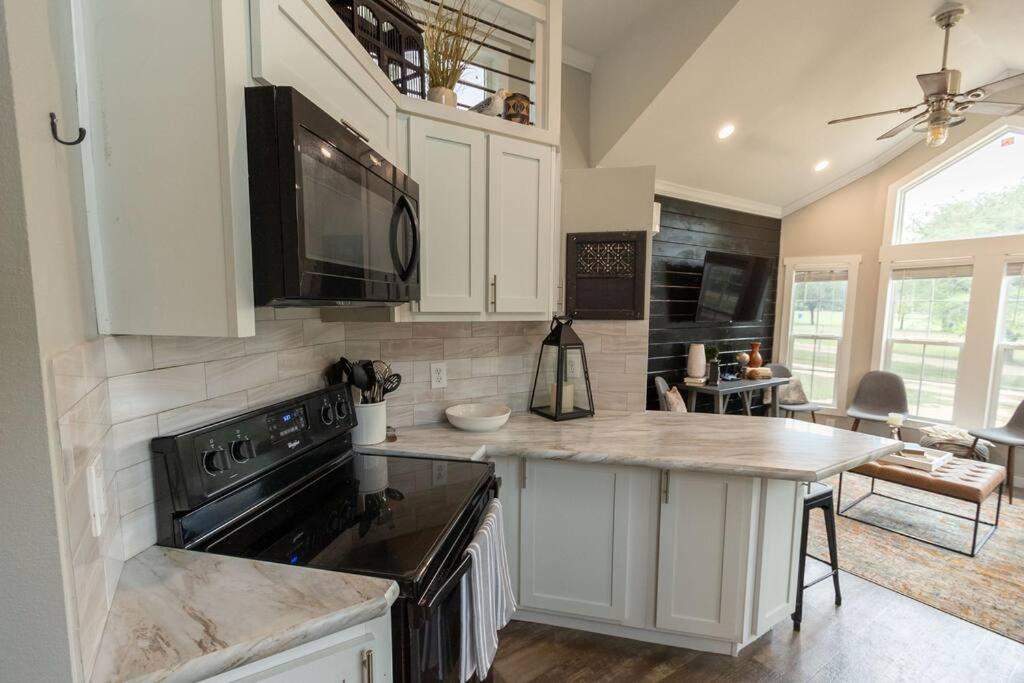 Pet Friendly Tiny House Rental With New Access To Guadalupe River Nbtx New Braunfels Εξωτερικό φωτογραφία